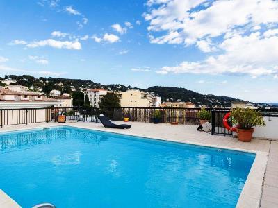 Adonis Cannes - Thomas 3*