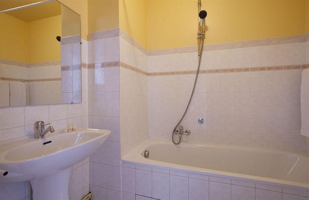 Hotel Adonis Cannes - Thomas Le Cannet