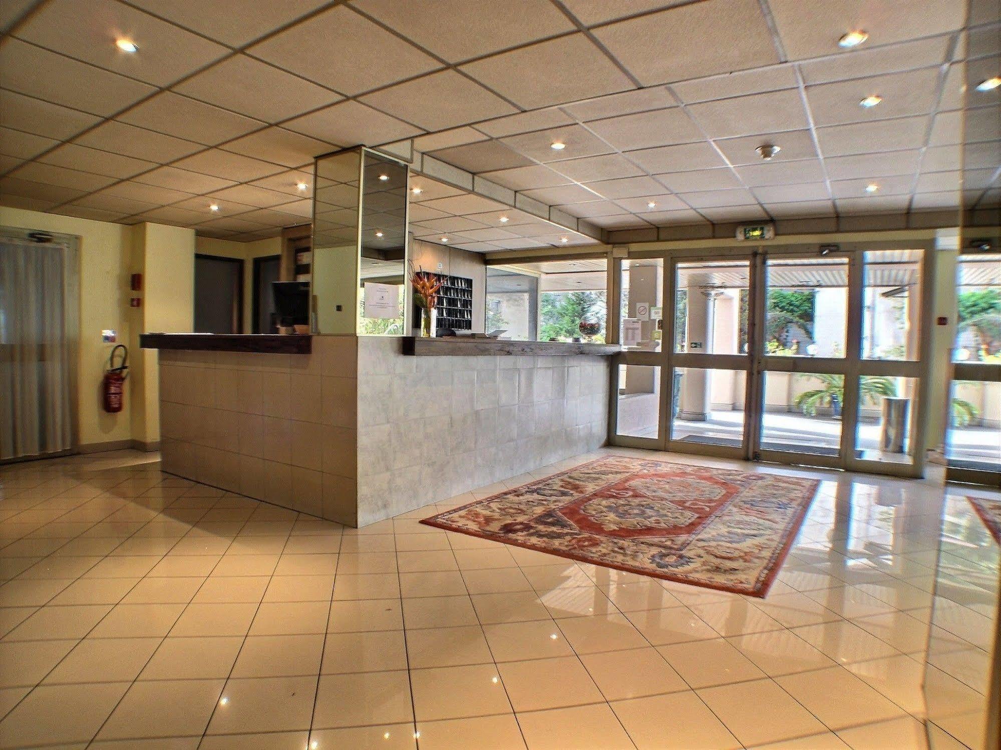 Adonis Cannes - Thomas Hotel Le Cannet