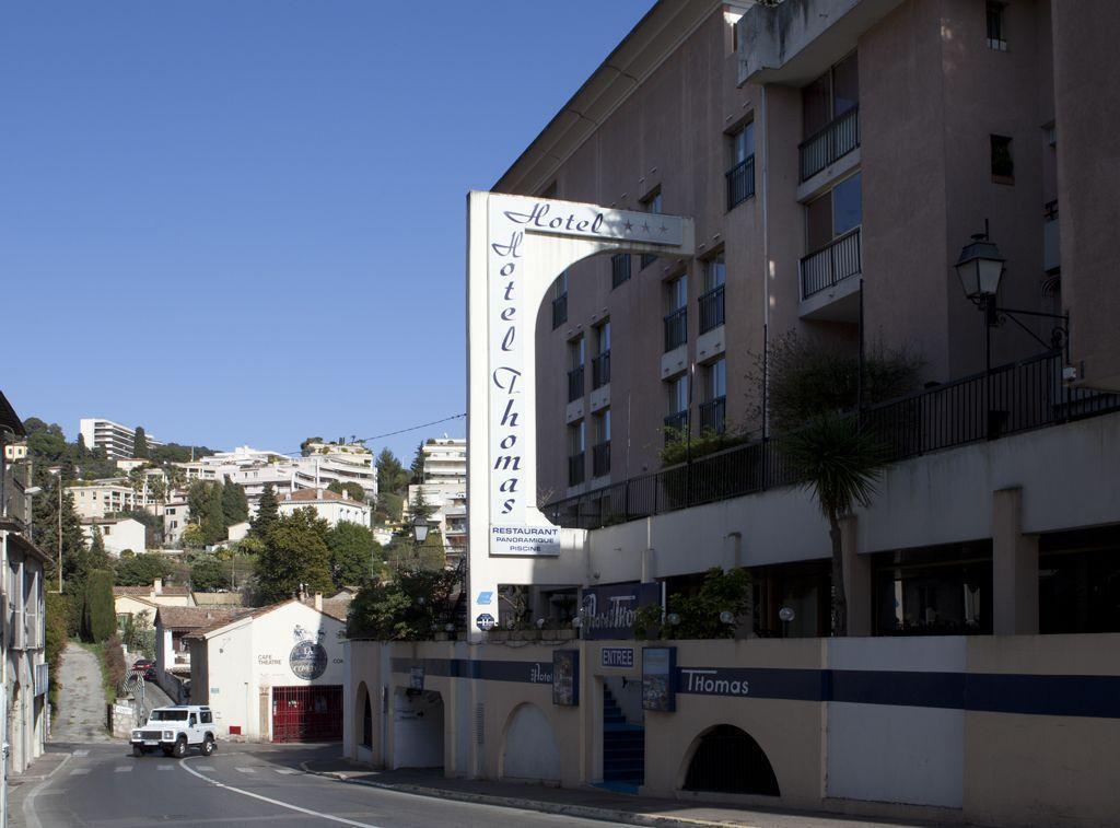 Adonis Cannes - Thomas